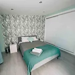 Capistrano Breeze - Luxury Coastal In Capistrano Village, Apartment Nerja