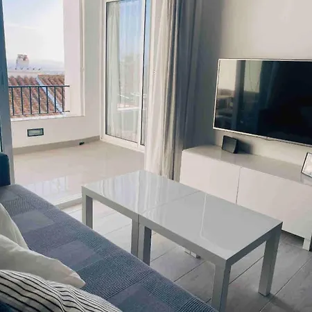 Capistrano Breeze - Luxury Coastal Apartment In Capistrano Village, Nerja